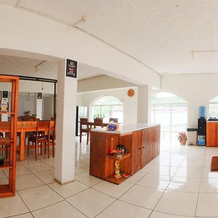 Tani Jiwo Hostel Diyeng Екстер'єр фото