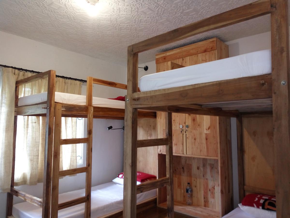 Tani Jiwo Hostel Diyeng Екстер'єр фото