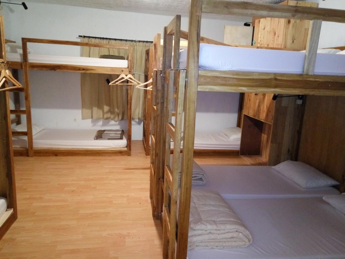Tani Jiwo Hostel Diyeng Екстер'єр фото