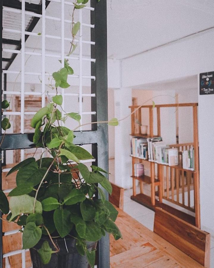 Tani Jiwo Hostel Diyeng Екстер'єр фото