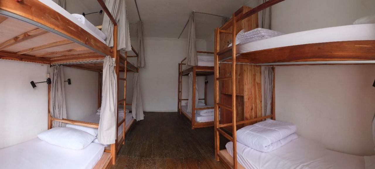 Tani Jiwo Hostel Diyeng Екстер'єр фото