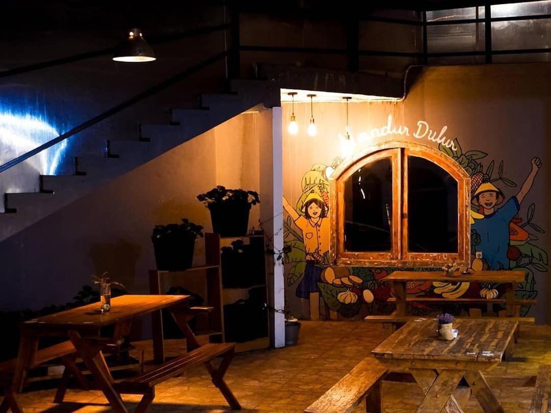 Tani Jiwo Hostel Diyeng Екстер'єр фото